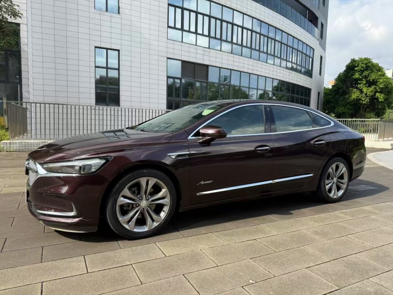 佛山21年别克艾维亚3