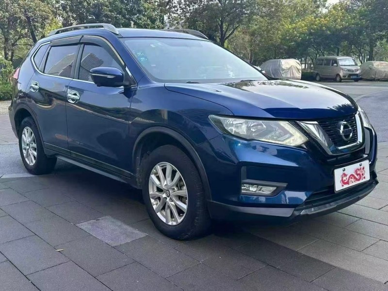 佛山18年日产奇骏2