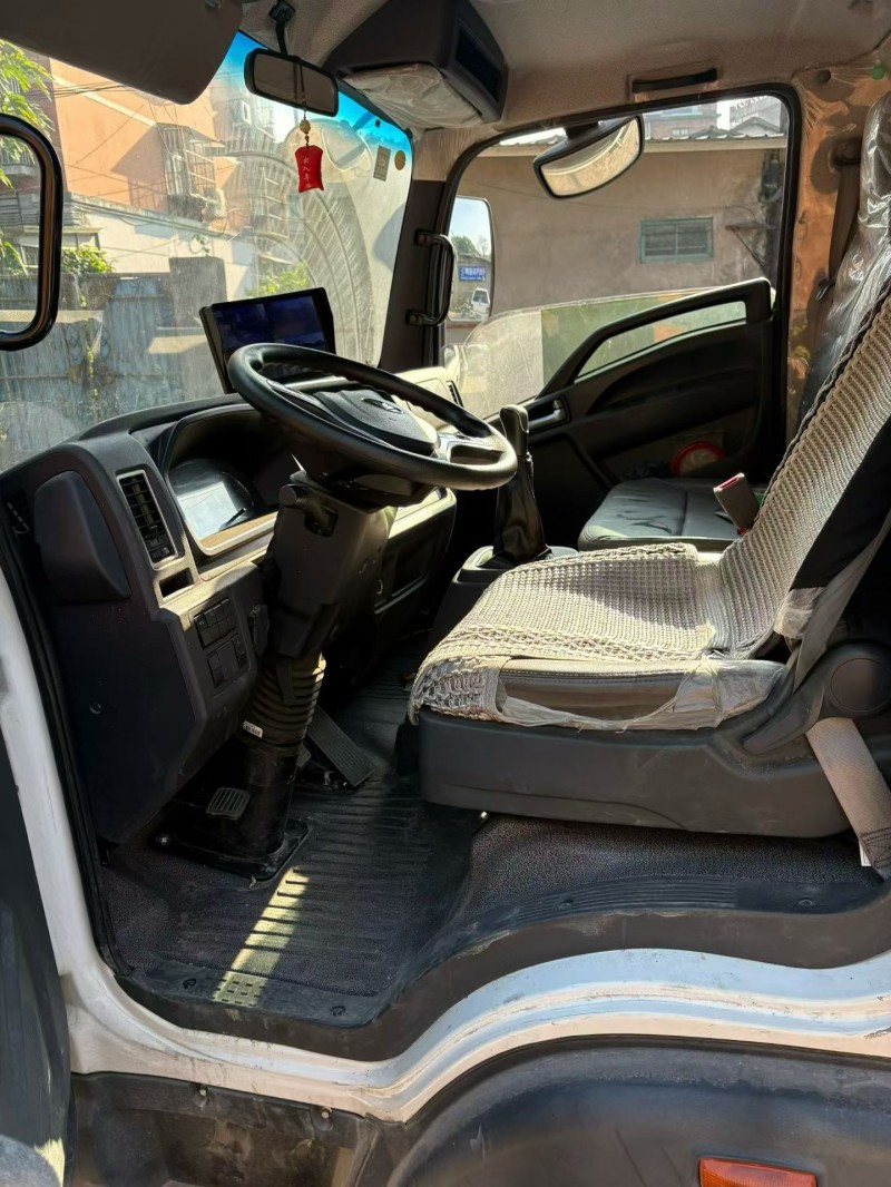 三明24年卡车系列重汽豪曼3