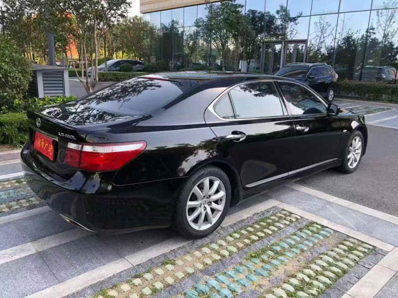 济宁09年雷克萨斯LS6