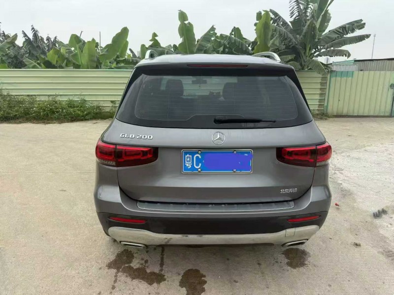 中山20年奔驰GLB4