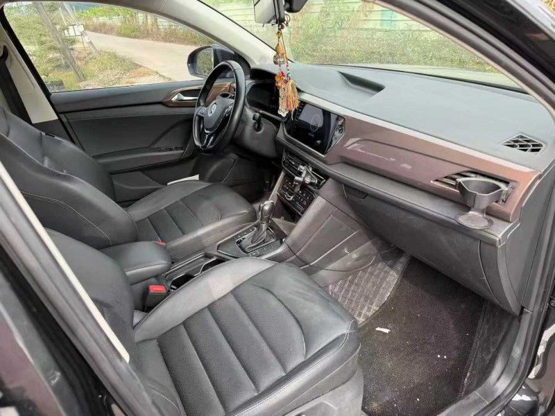 中山22年大众途岳8