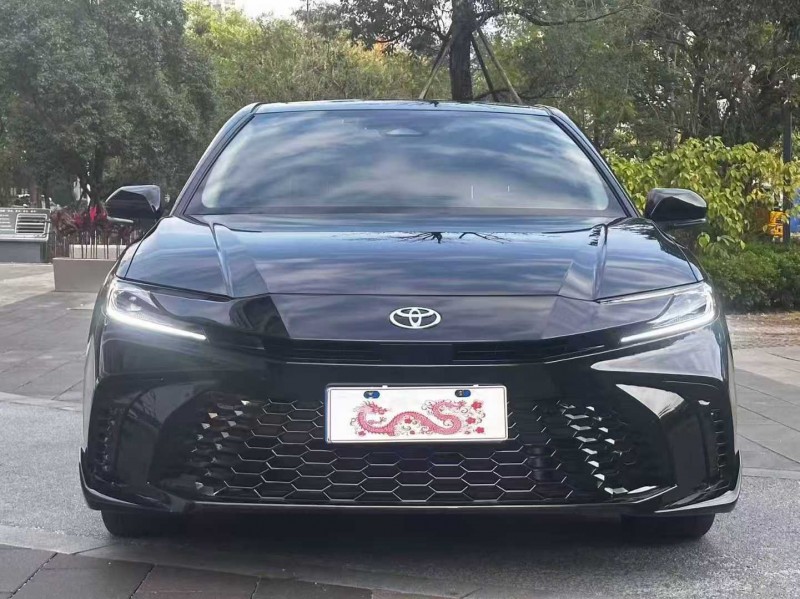 佛山25年丰田凯美瑞1