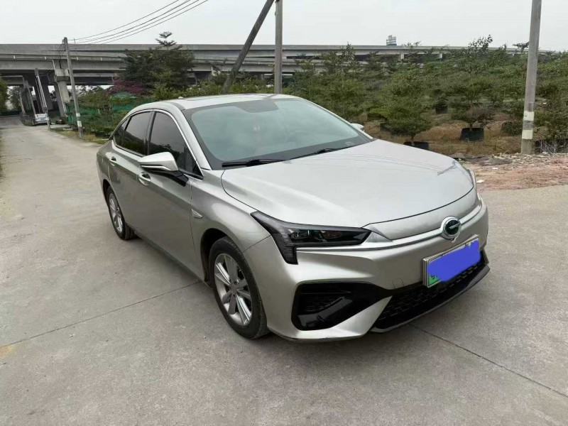 中山23年传祺埃安S2