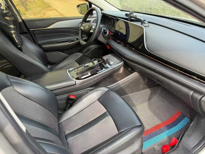 中山23年传祺埃安S8