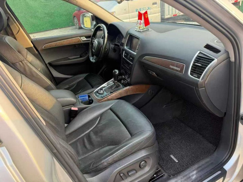 中山10年奥迪Q57