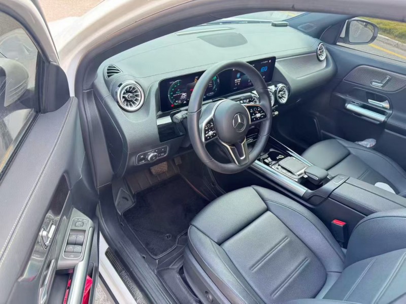 三明24年奔驰EQA4