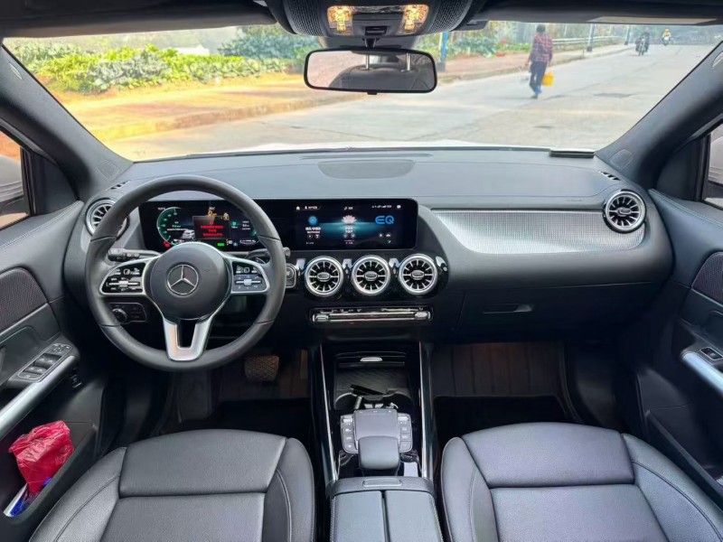 三明24年奔驰EQA6