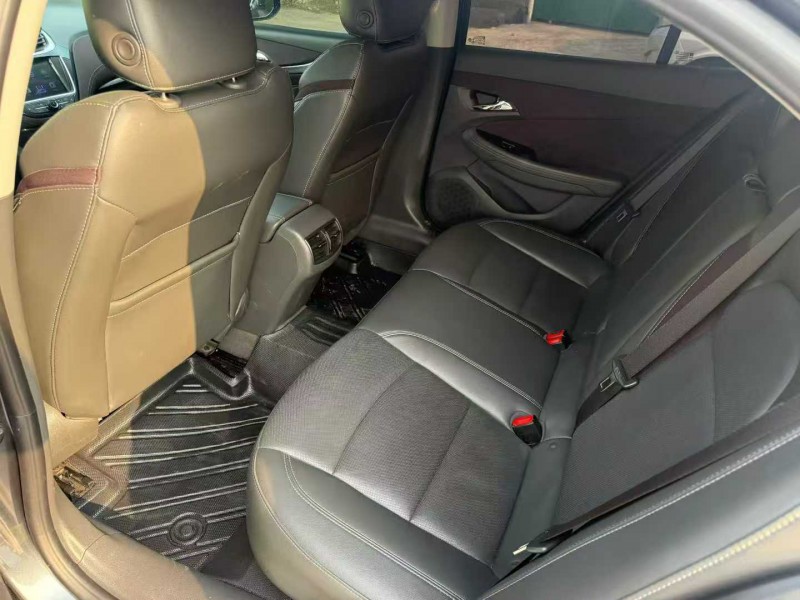 中山18年雪佛兰迈锐宝7