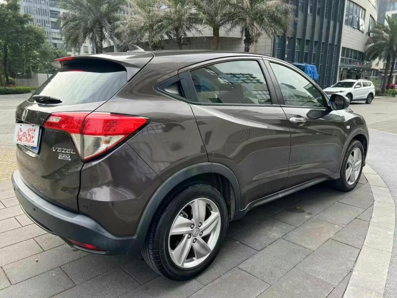 佛山19年本田缤智8