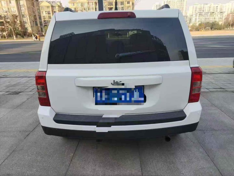 常州15年Jeep自由客8