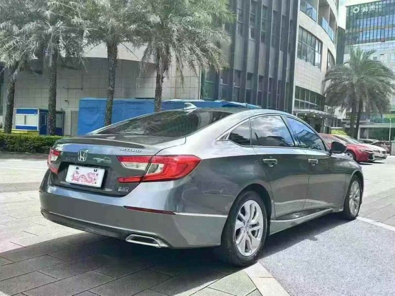 佛山20年本田雅阁7
