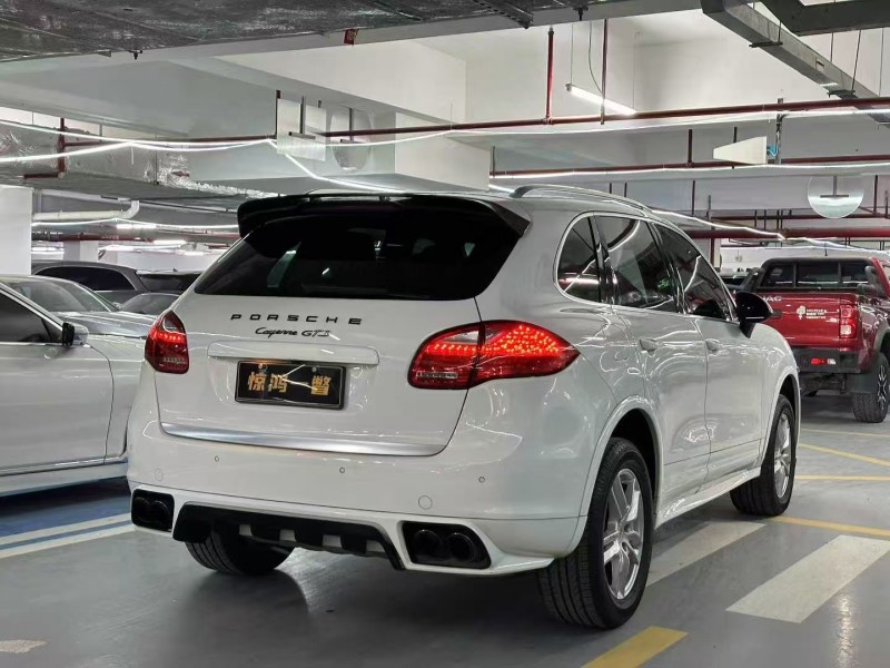 深圳14年保时捷卡宴8