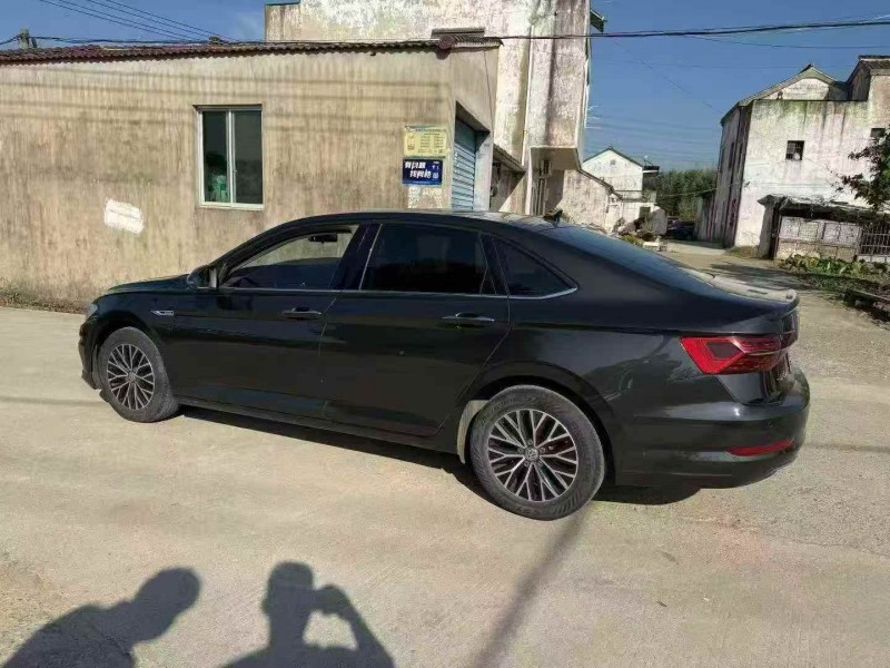 苏州21年大众速腾9