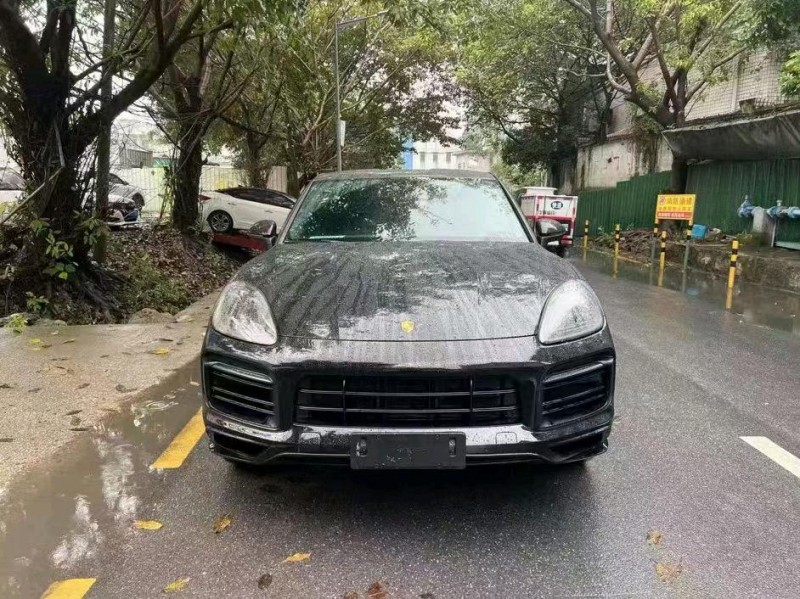 广州20年保时捷卡宴1