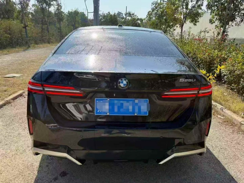 宜昌24年宝马5系8