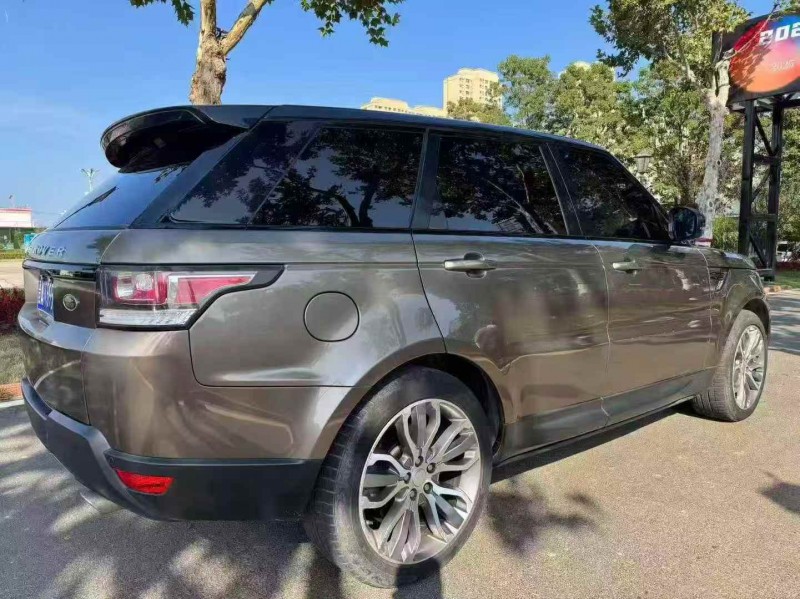 济宁15年路虎揽胜运动8