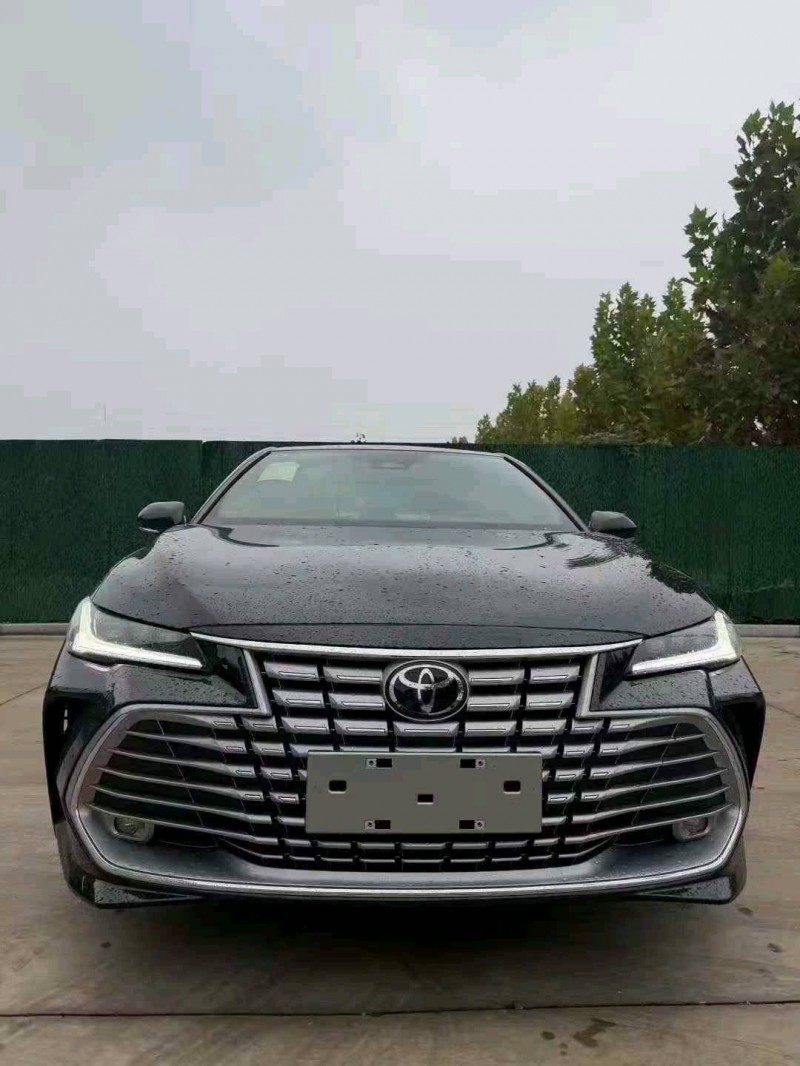 青岛25年丰田亚洲龙1