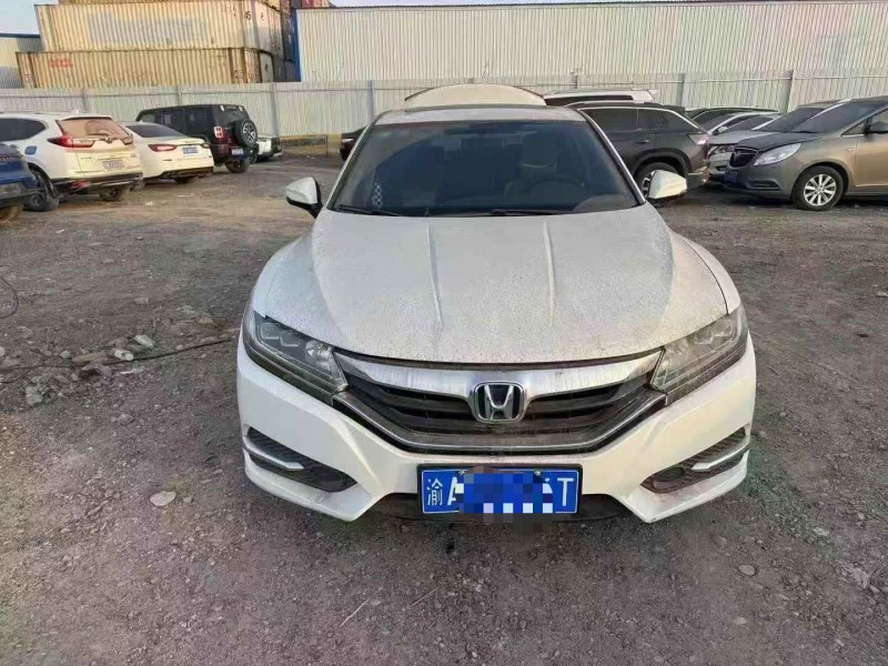 乌鲁木齐18年本田思铂睿1