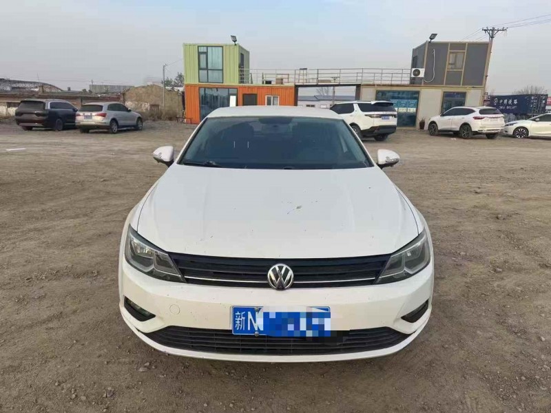 乌鲁木齐16年大众凌渡1