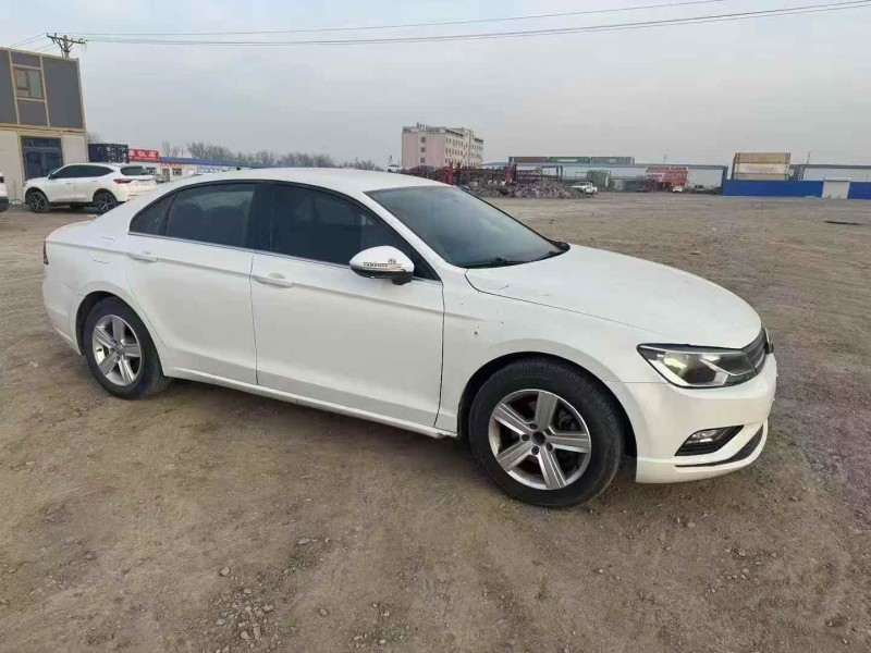 乌鲁木齐16年大众凌渡3