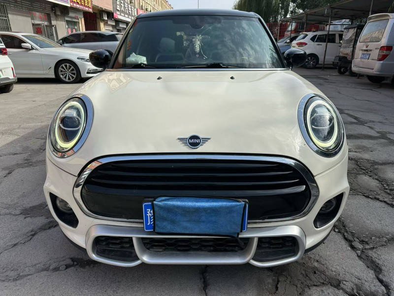 焦作21年宝马迷你2