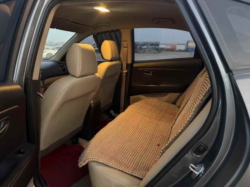 乌鲁木齐11年现代悦动8