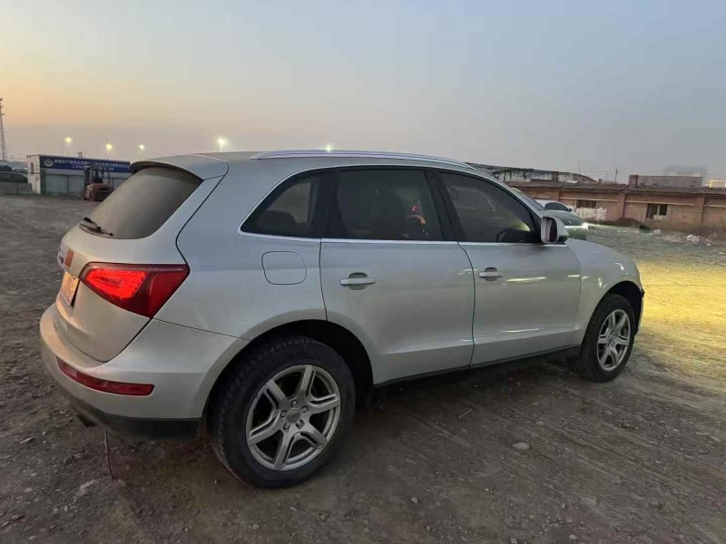 乌鲁木齐10年奥迪Q54