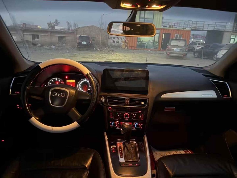 乌鲁木齐10年奥迪Q56