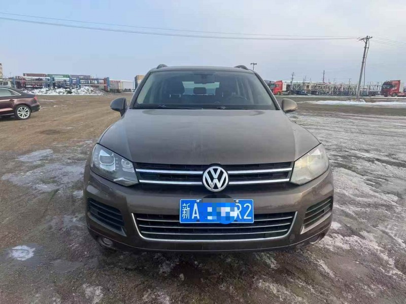 乌鲁木齐13年大众途锐1