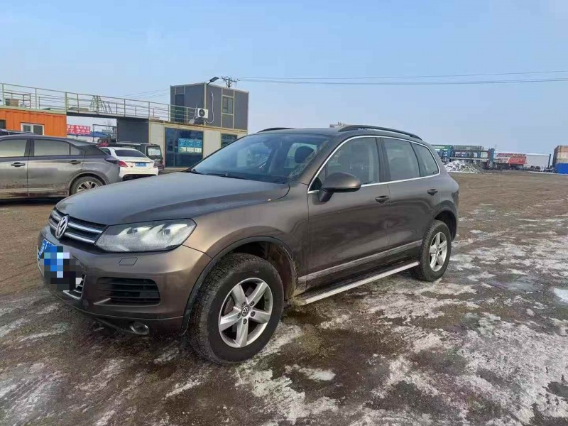 乌鲁木齐13年大众途锐3