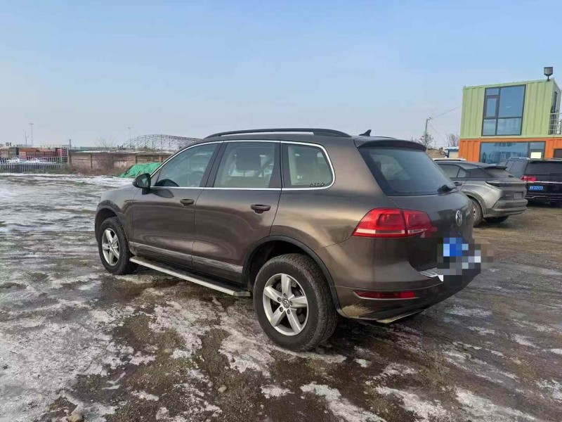 乌鲁木齐13年大众途锐5