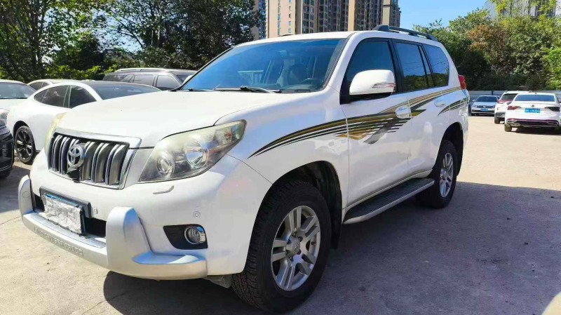 长沙13年丰田普拉多3