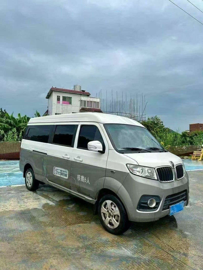 佛山23年华晨海狮4