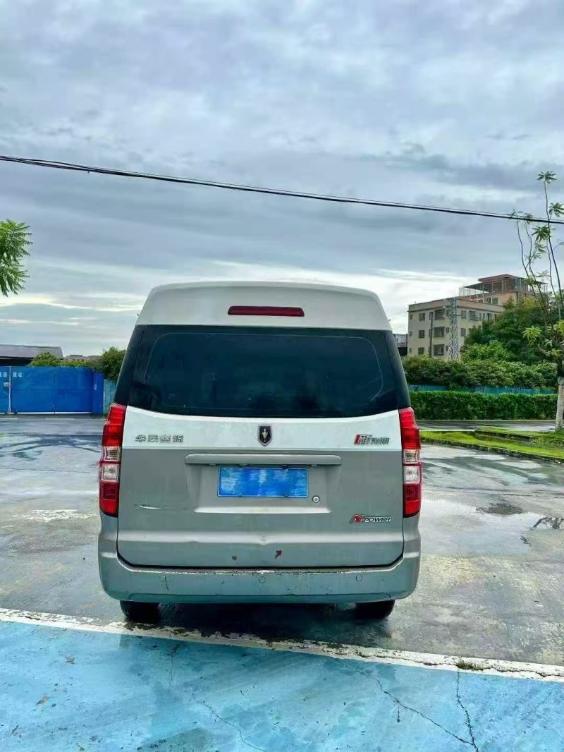 佛山23年华晨海狮5