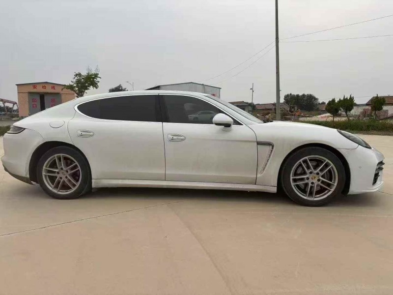 淄博17年保时捷帕拉梅拉2