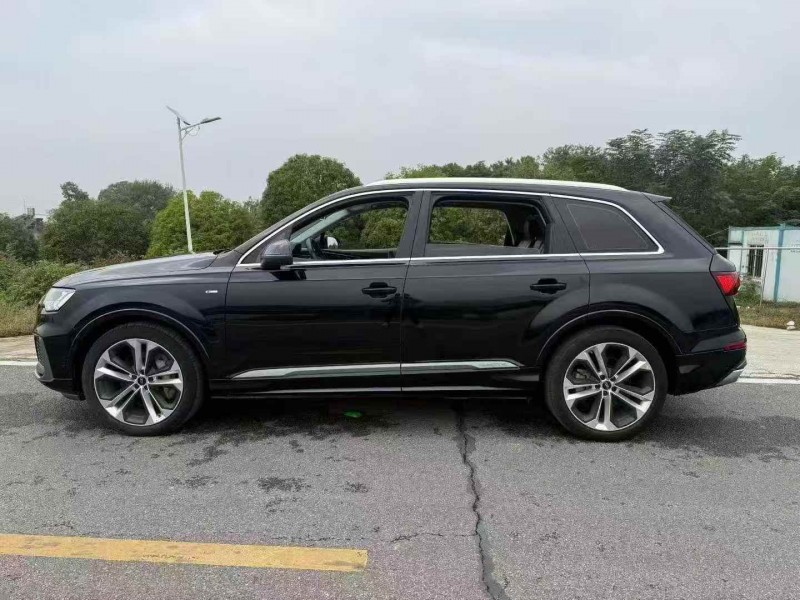 衡阳21年奥迪Q76