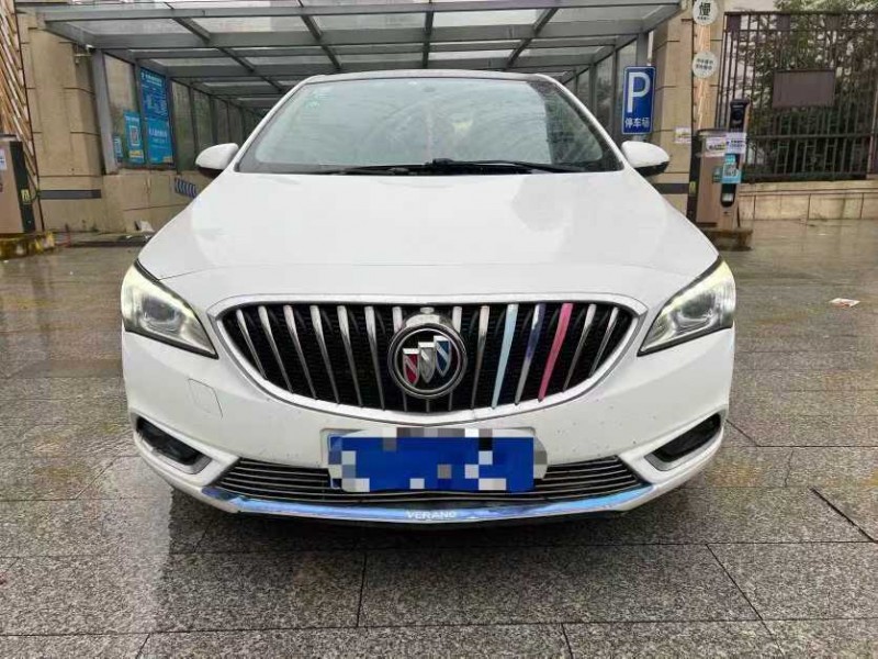 南昌16年别克威朗1