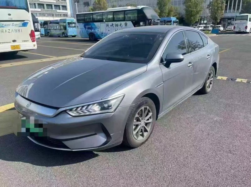 厦门24年比亚迪秦2