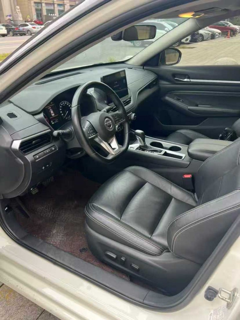 上饶19年日产天籁5