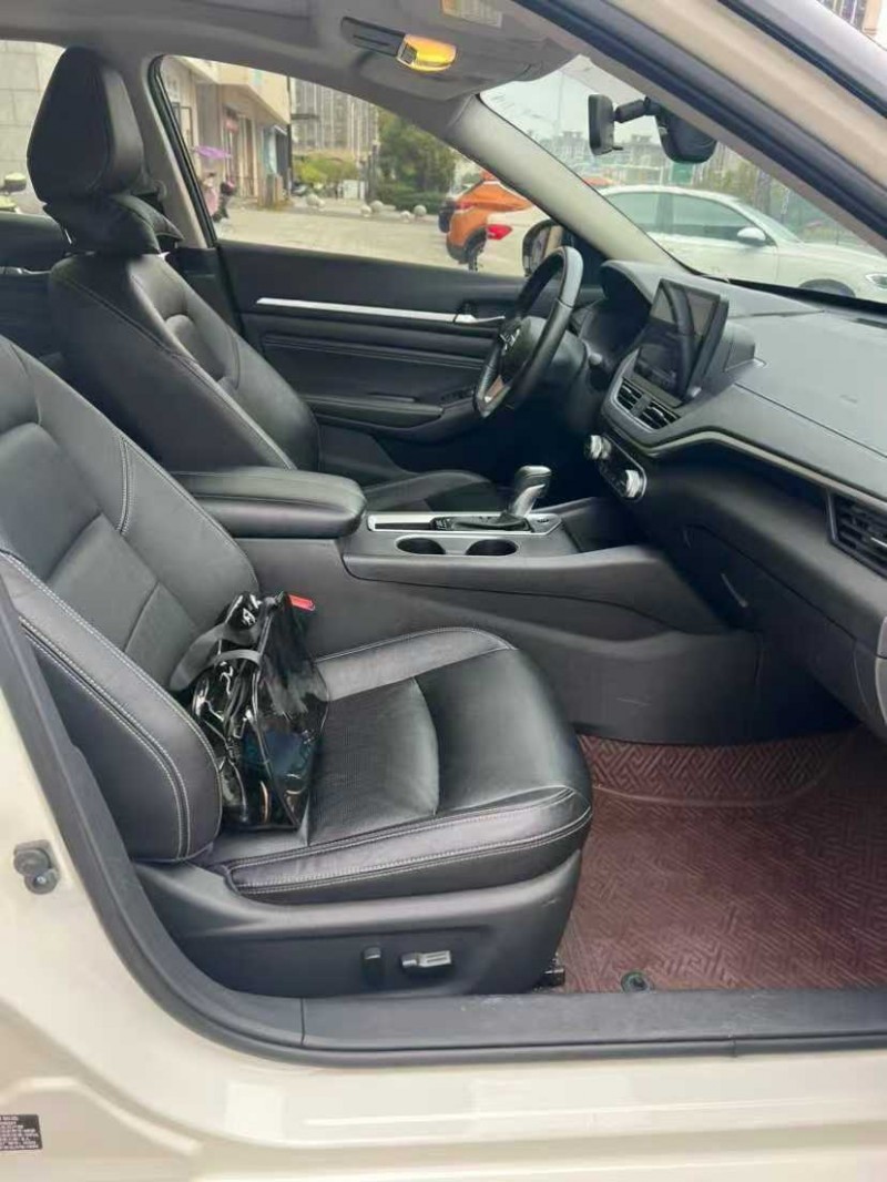 上饶19年日产天籁6