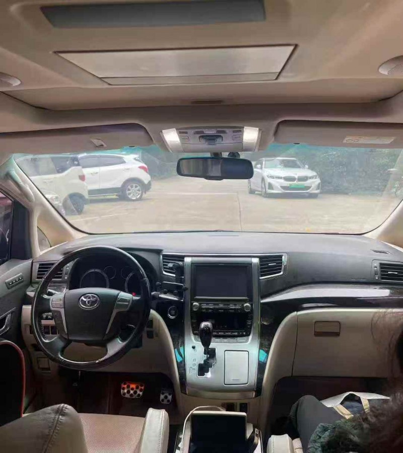 江门12年丰田埃尔法6