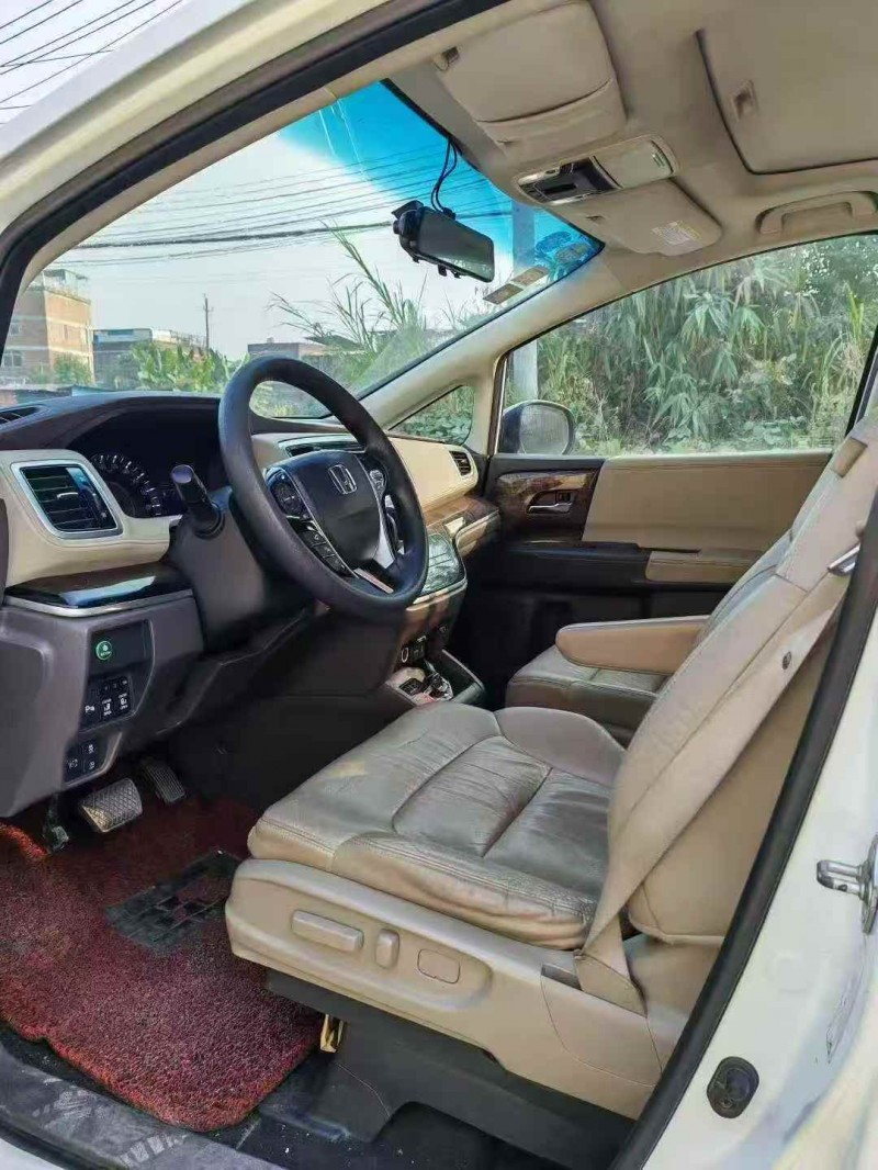 珠海16年本田奥德赛4