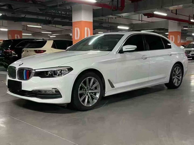 娄底18年宝马5系3