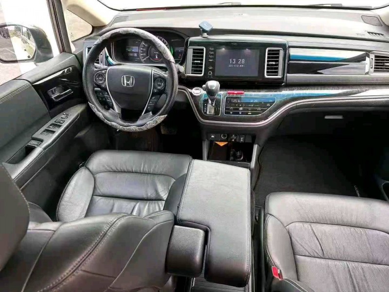 深圳19年本田艾力绅2