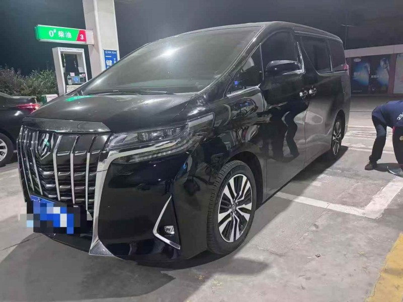 新余19年丰田埃尔法2