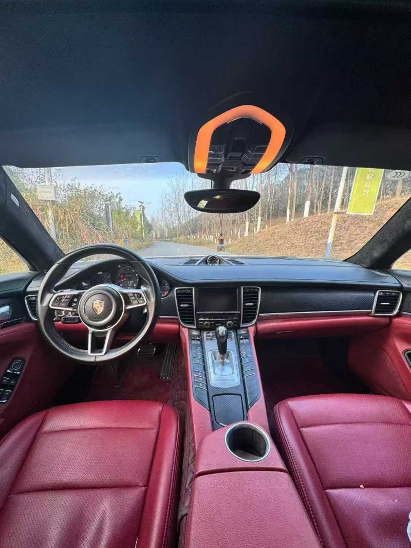南昌12年保时捷帕拉梅拉4