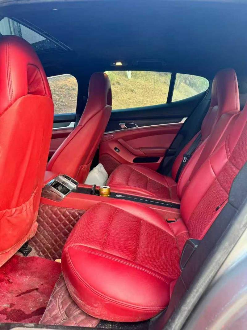 南昌12年保时捷帕拉梅拉5