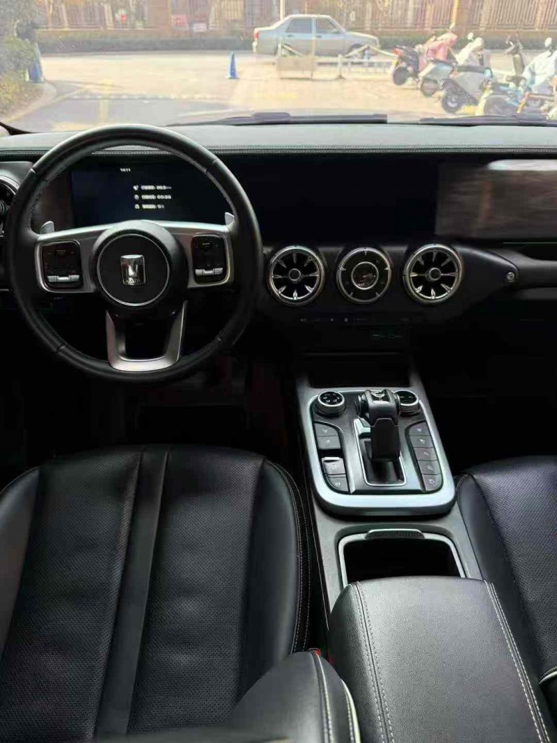 徐州23年长城汽车坦克8