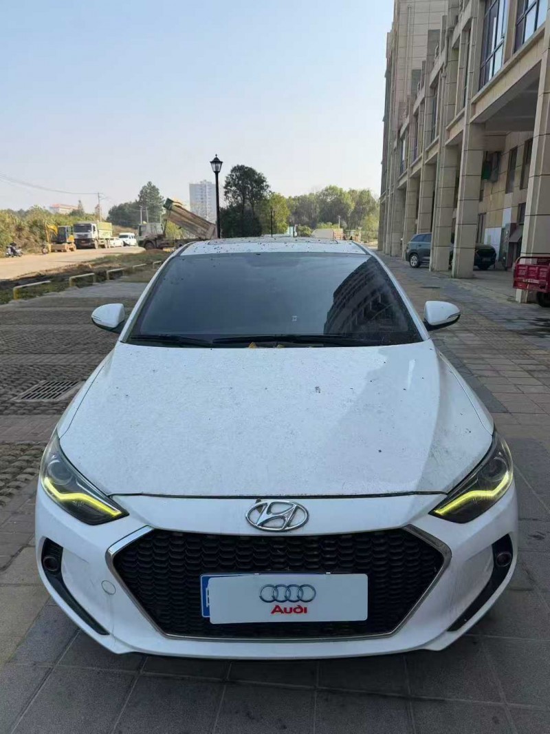 南昌19年现代领动1